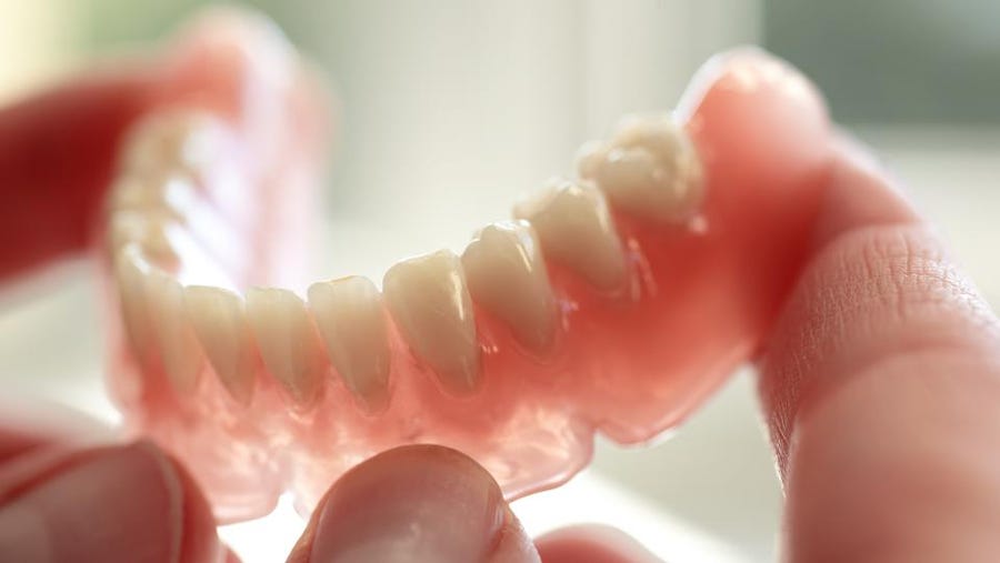 Top 7 Benefits of Dentures