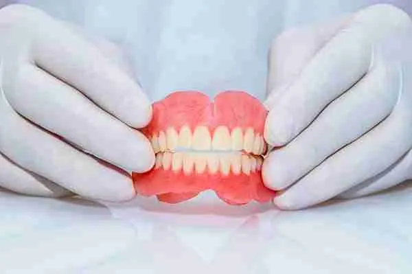 Top 6 Reasons to Consider Getting Dentures